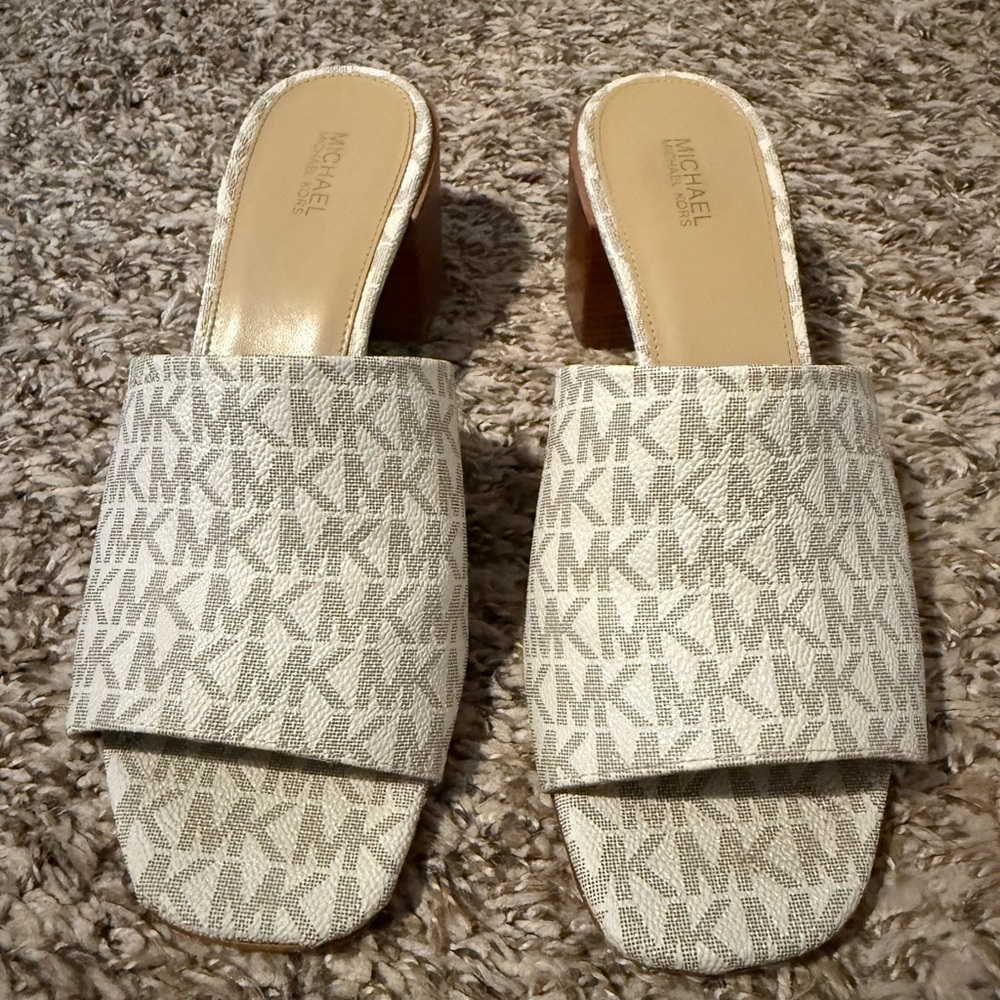 Michael Kors Wedge